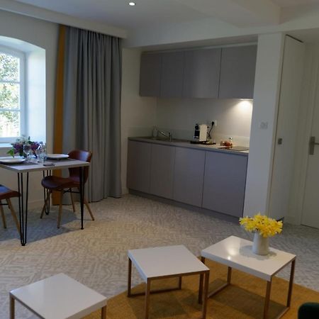 Lodges En Pierres Dorees Saint-Germain-Nuelles Exteriör bild