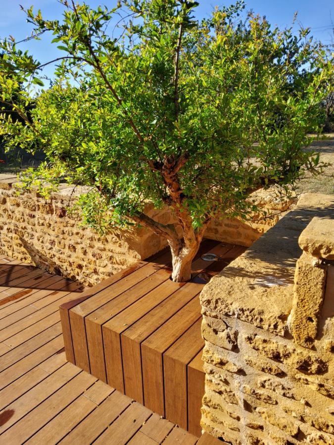Lodges En Pierres Dorees Saint-Germain-Nuelles Exteriör bild